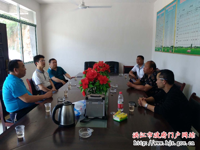 董崇毅深入龙船塘乡调研产业扶贫工作