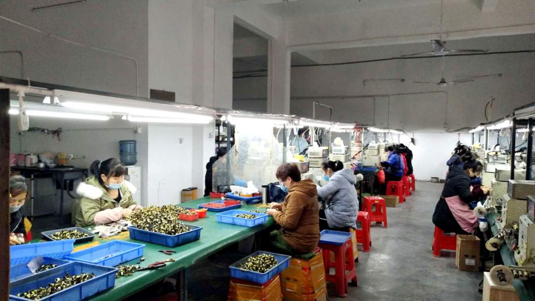 洪江市鹏辉电子加工厂扶贫车间