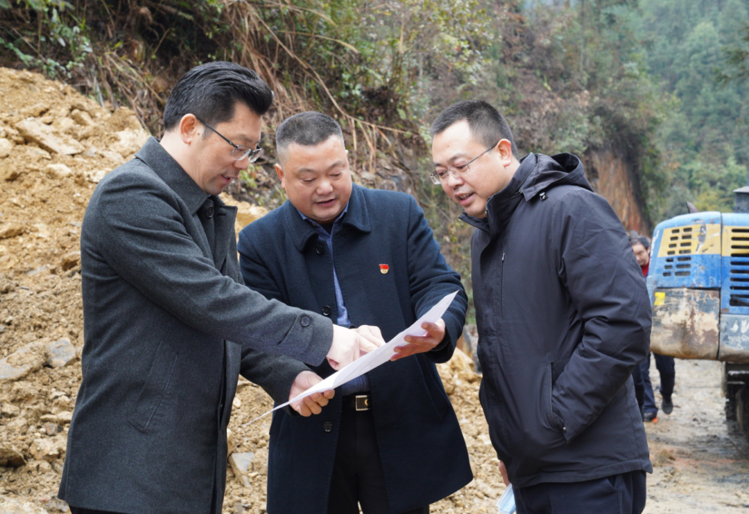 贺遵庆在我市调研乡村振兴等工作