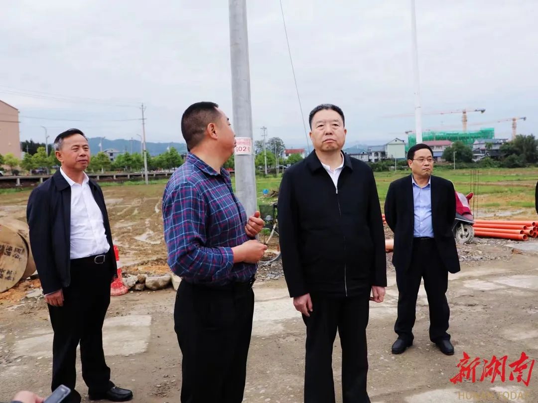 毛万春在怀化洪江市宣讲调研 坚持底线思维 深化改革创